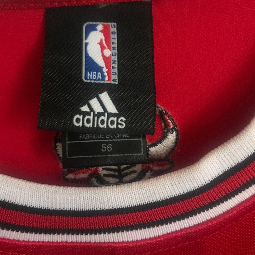 Adidas Derrick Rose CLASSIC BULLS Jersey - Picture 5 of 5